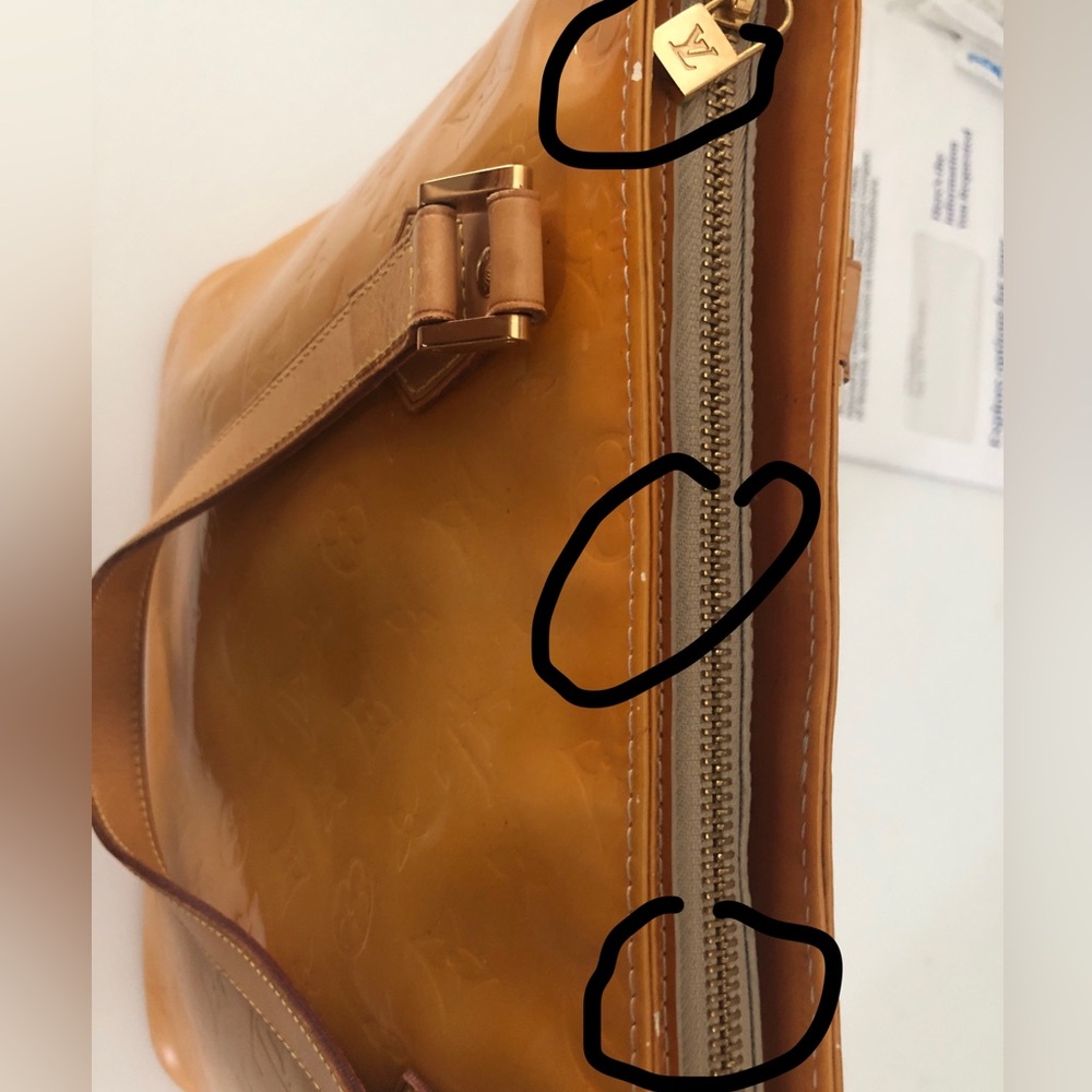 Louis Vuitton Yellow Vernis Leather Houston Shoulder Bag EUC - Picture 9 of 10